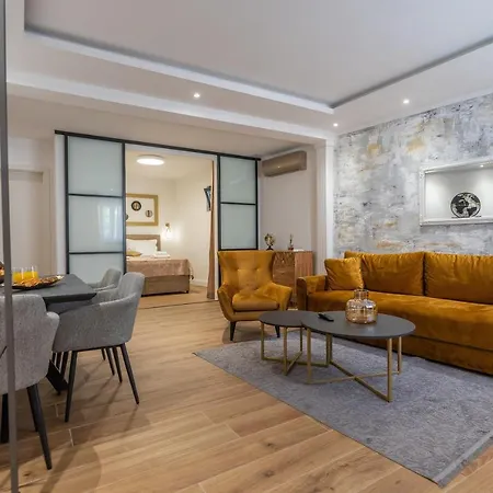Petra & Rustic Apartman