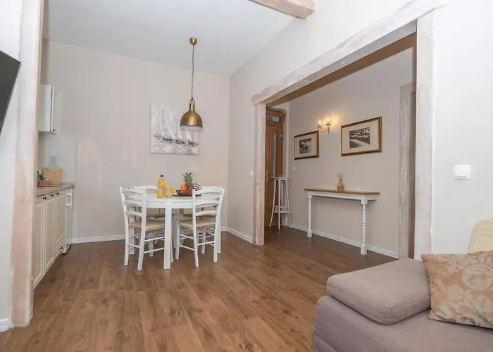 Petra & Rustic Apartmán Makarská